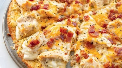 Keto Chicken Bacon Ranch Pizza Delight!
